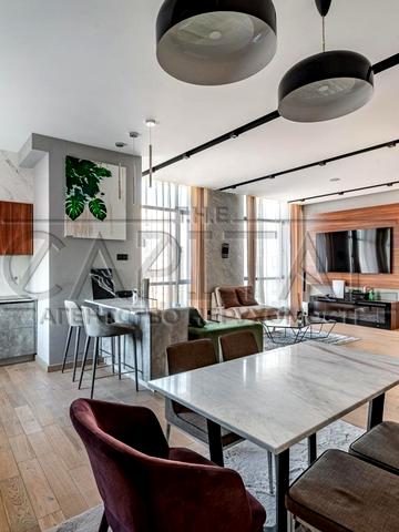 Деміївська вул., 33