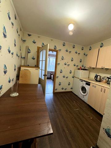 Добровольців пров., 10