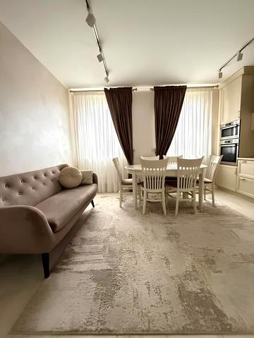 Розточчя вул., (Будинок)