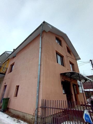 Пантелеймона Куліша, 3