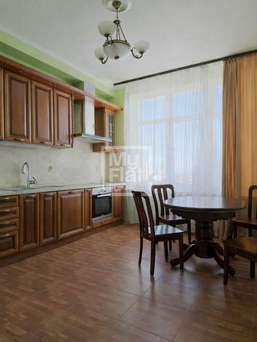 Андрія Верхогляда вул. (Михайла Драгомирова), 7