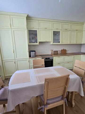 Валерія Лобановського вул., 7