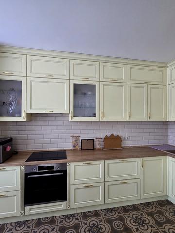 Валерія Лобановського вул., 7