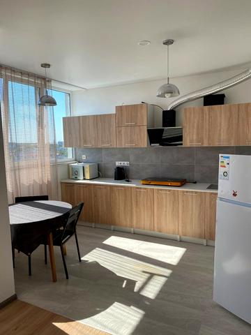 Бугаївська вул., 44