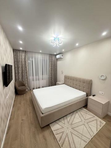 Львівська вул., 15