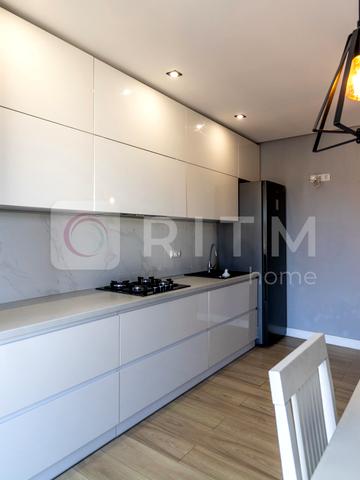 Гетьмана Петра Дорошенка вул., 22б