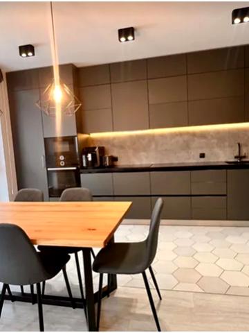 Предславинська вул., 53