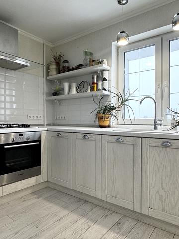 Автозаводська вул., 48-Б