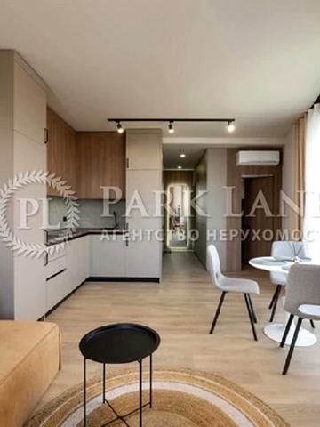 Академіка Заболотного вул., 1-Б