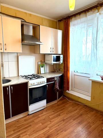 Сергія Тимошенка вул., 19