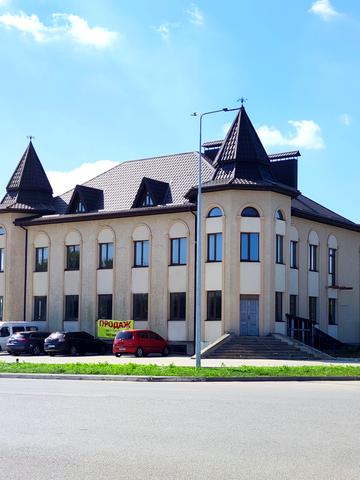 Центральна вул. (1 Травня), 80