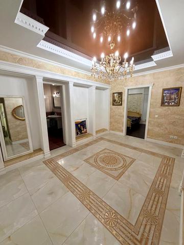 Героїв Майдану вул. (Червоноармійська), 55