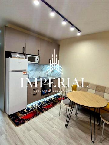 Кадетський Гай вул., 10