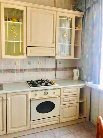 Академіка Вернадського бульв., 5/19