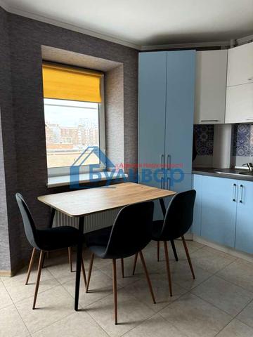 Олександра Бідного вул., 5