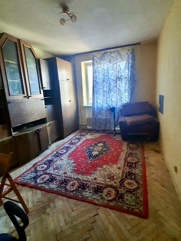 Паровозна вул., 9