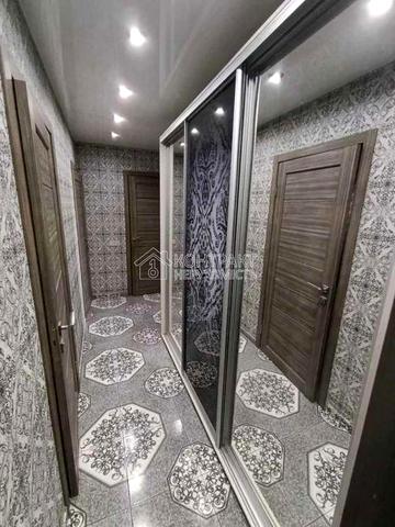 Академіка Грищенка вул., 28