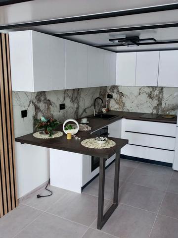 Стадникової вул., (Будинок)