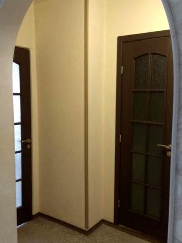 Героїв просп., 18