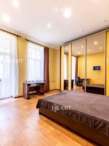 Данилевського вул., 10