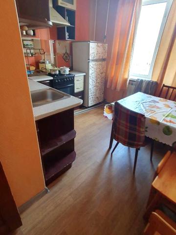 Киргизька вул., 12