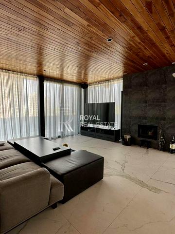 Євгена Коновальця вул. (Щорса), 36-Е