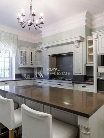 Завальна вул., 22