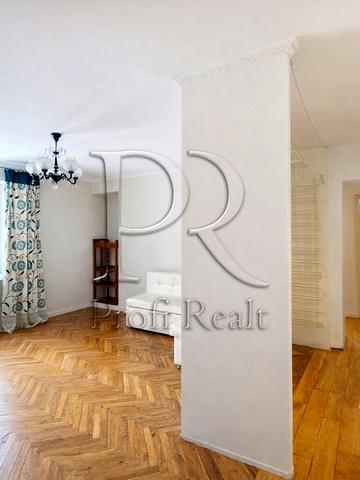 Петра Радченка вул., 4