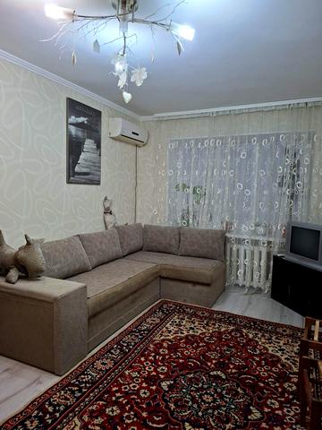 Меблева вул., 5