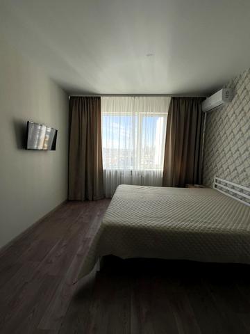 Вишняківська вул., 2