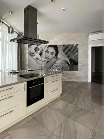 Андрія Верхогляда вул. (Михайла Драгомирова), 16