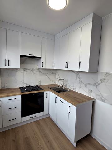 Вячеслава Чорновола вул., 14/16