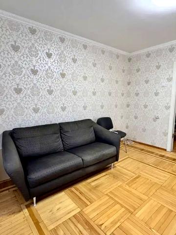 Терещенківська вул. (Червоного Козацтва), 10