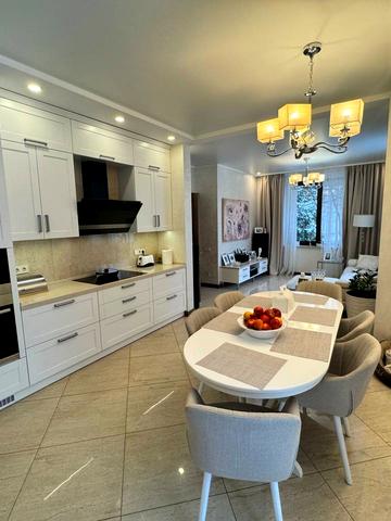 Аральська вул., 15