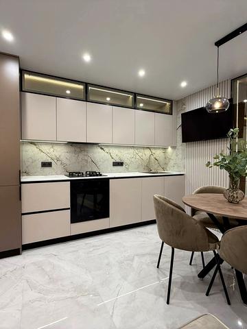 Степана Бандери просп., 36