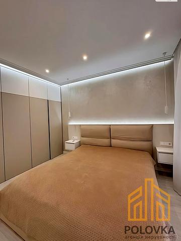 Петра Лінтура вул., 7