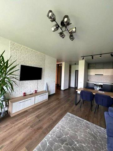 Воскресенська вул., 16