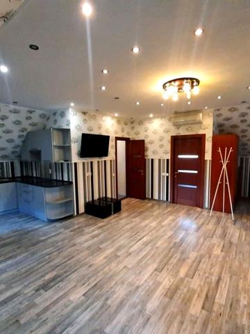 Сергія Єфремова вул. (Ворошилова), 10