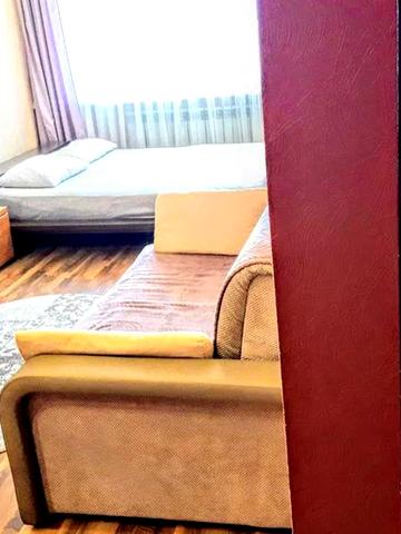 Володимира Івасюка просп. (Героїв Сталінграду), 35