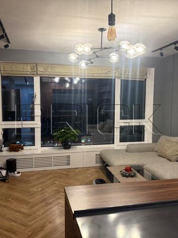 Оболонський просп., 26