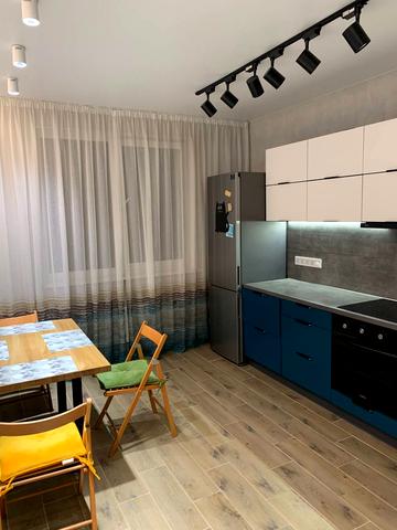 Перлинна вул., 7