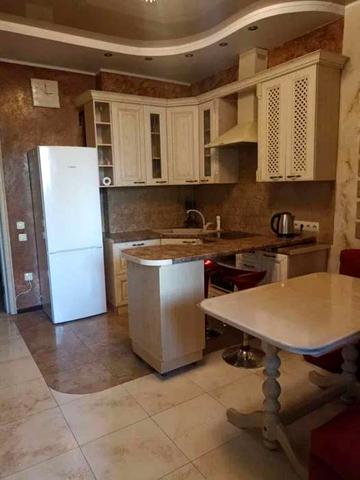 Василя Тютюнника вул. (Анрі Барбюса), 37/1