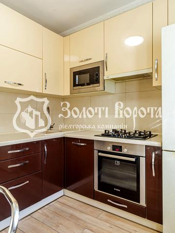 Шолом-Алейхема вул., 13