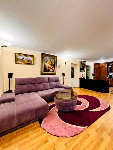 Драгоманова вул., 44-А