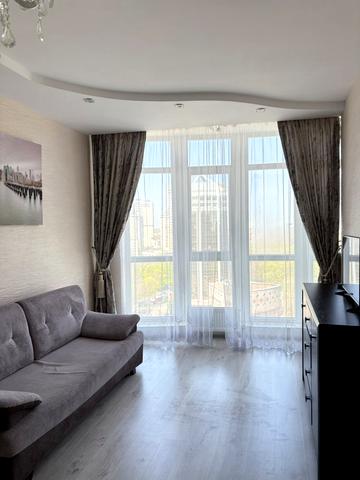 Лесі Українки просп. (Гагаріна), 19-Б