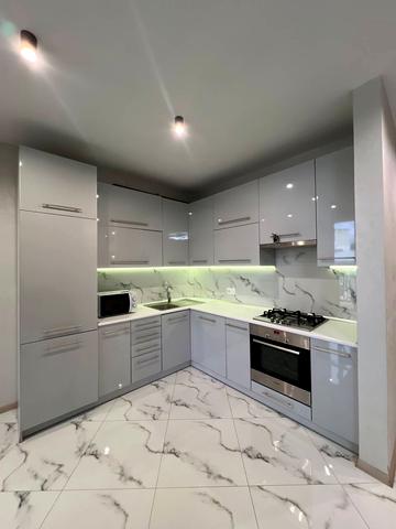 Олени Степанівни вул. (Ленінградська), 8