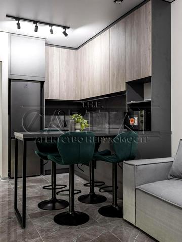 Салютна вул., 2к6