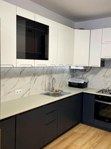 Пасічна вул., 171