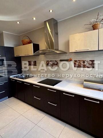 Володимира Івасюка просп. (Героїв Сталінграду), 8-А