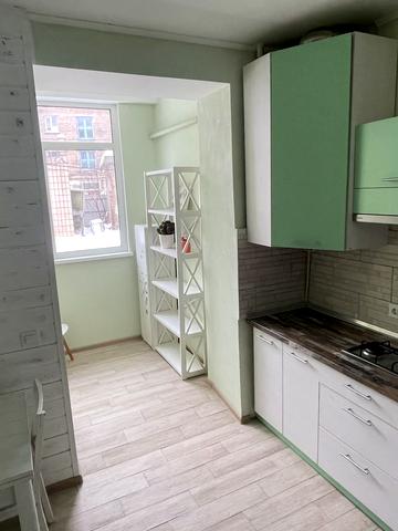 Полтавська вул., 67